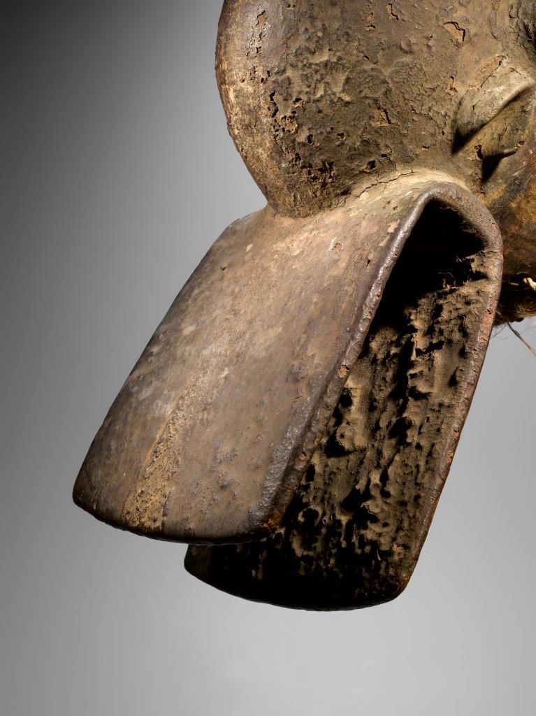 Chamba mask Nigeria
Wood H : 63 cm
Published: Sacrifice Joaquin Pecci 2011